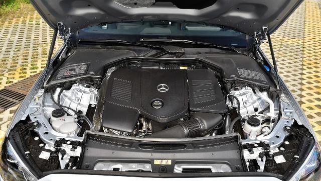 落地不到28万，提一辆奔驰C260L运动版，驾驶体验如何？