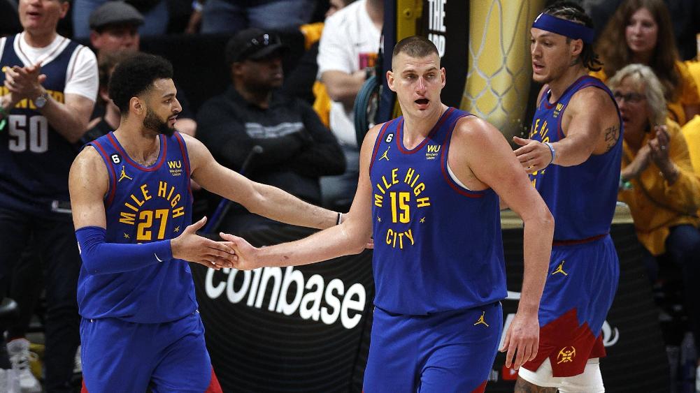 哈登重返火箭引发热议：降薪回归能否助力球队冲击总冠军？