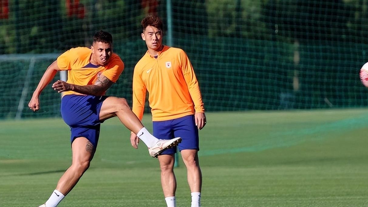 国安在中超和亚冠连战不胜，球迷建议未来重用王子铭，值得期待