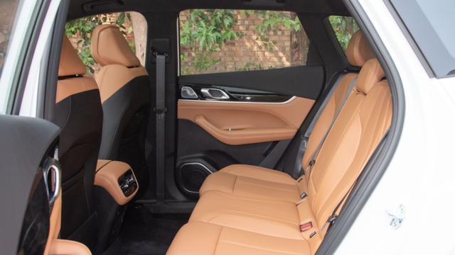 体验第四代博越L：10万元级燃油车能有啥惊喜？