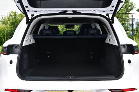 满配华系增程SUV，一步到位，岚图FREE+四驱乾崑版来了