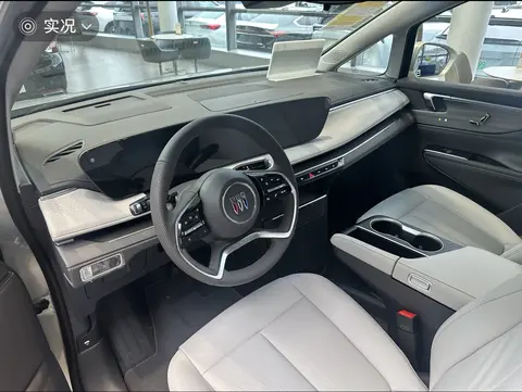 别克GL8陆尊的航空座椅，长途乘坐是享受还是鸡肋？