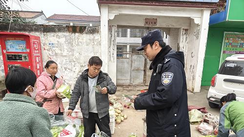 禁毒宣传进街头 筑牢防线保平安