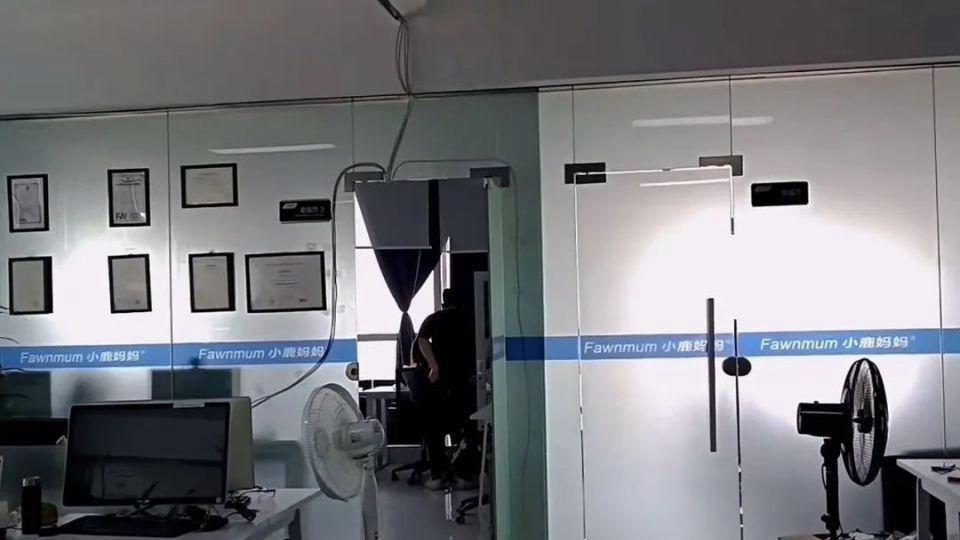 员工称如“坐牢”：合肥某企全天监控引劳动权益争议