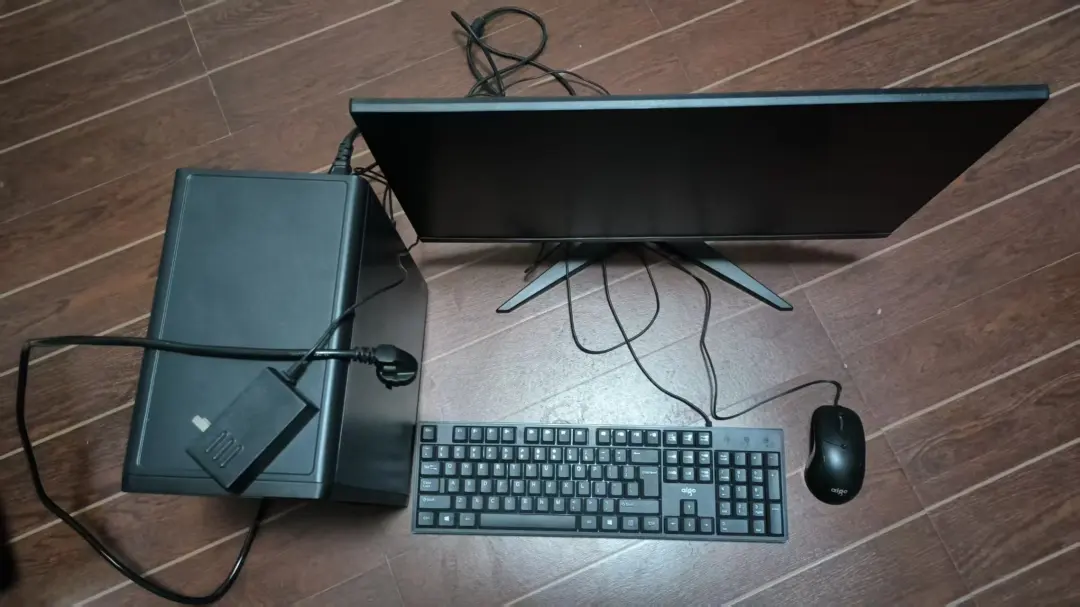 前几天出了组装电脑的教程，有些老铁按教程组装好电脑之后发现不能开机，查完原因，我真是有些无语！