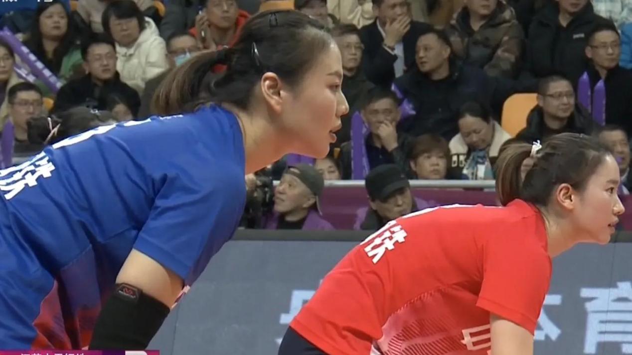 女排联赛：江苏3-1战胜上海登顶本赛季冠军，吴梦洁获赛季最佳