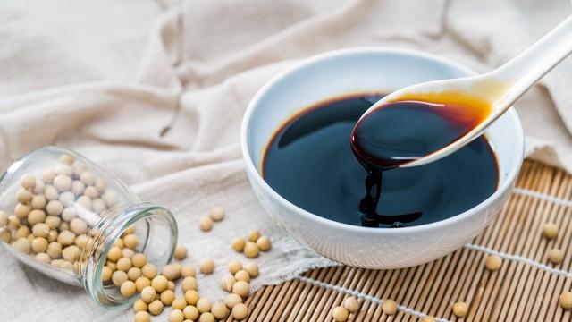 腌腊肉时，十斤肉放多少盐？学会精准用盐，咸香醇厚久存不坏！