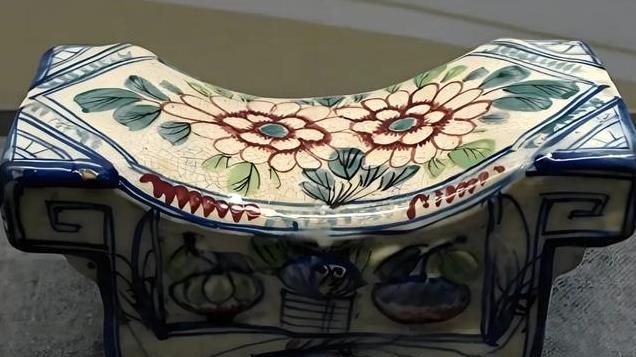 古代睡觉喜欢用瓷枕，难道不难受吗？其实是为了方便女人