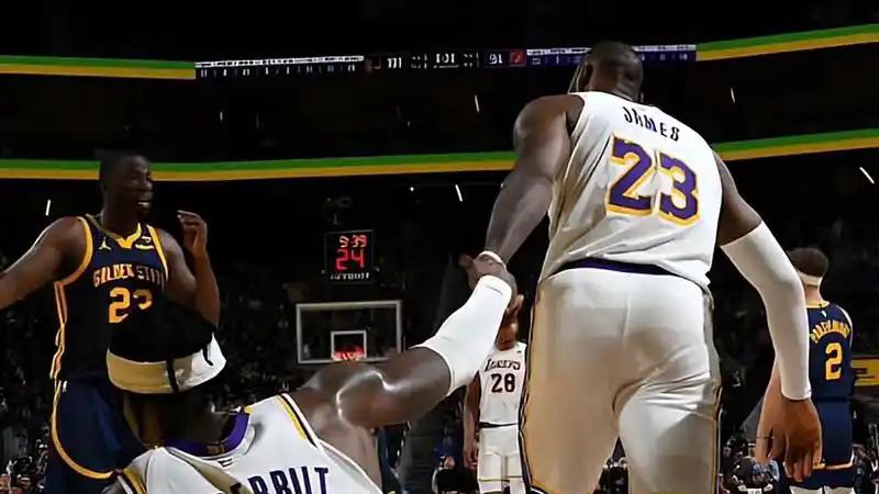 客观分析：湖人真就需要为了约基奇而必须要一个大中锋吗？