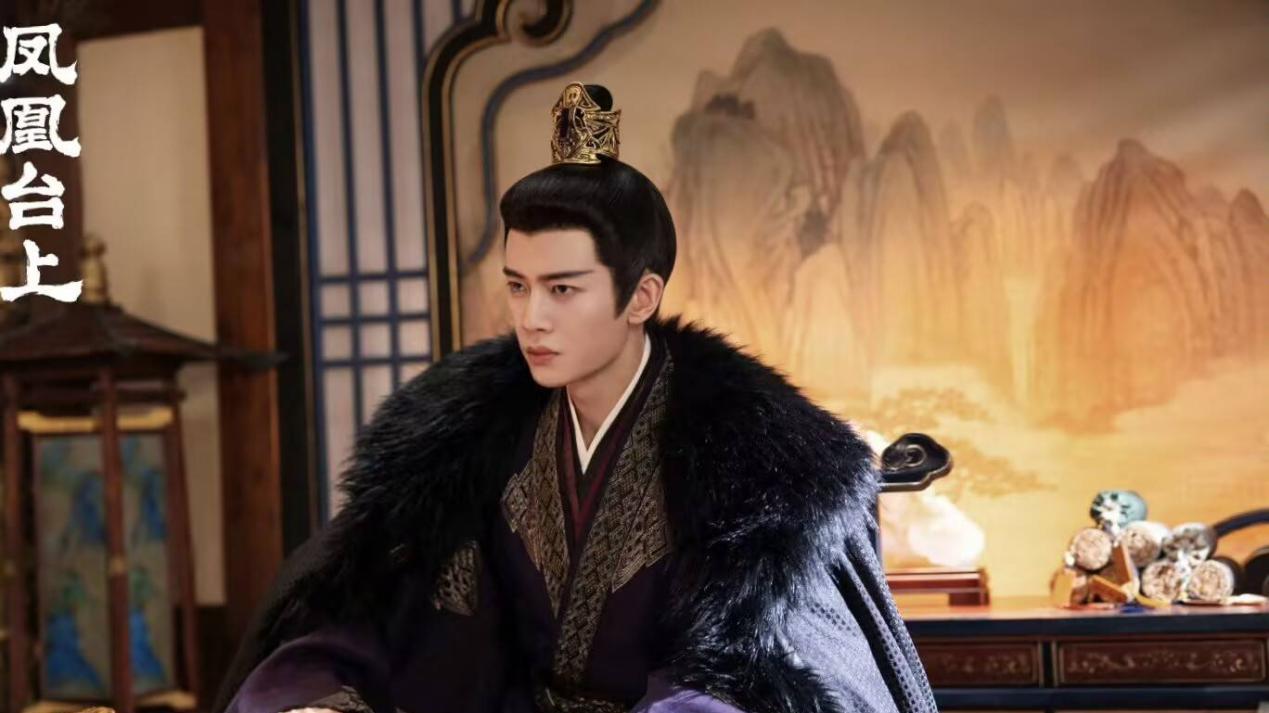 选了顶流，抄了爆款，观众集体弃剧，《凤凰台上》为何惨遭群嘲？