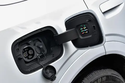 捷途山海L7 PLUS ，打破了传统SUV的局限，一款适合家庭的户外之旅