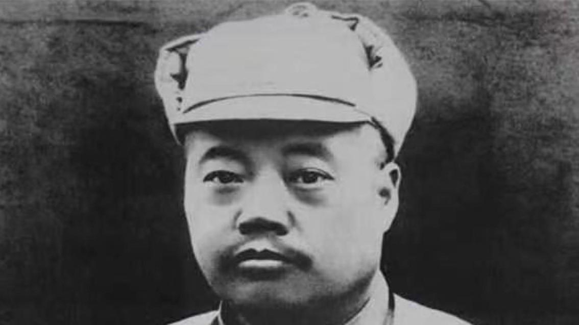 大刀队军长宋哲元，杀掉五千俘虏引起争议后，又靠抗日赢回尊重