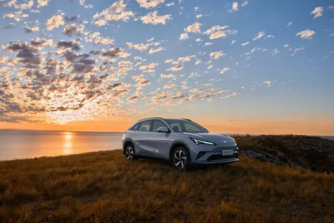 极狐携增程版以10.98万起杀入红海市场 全新阿尔法T5上市谁慌了？