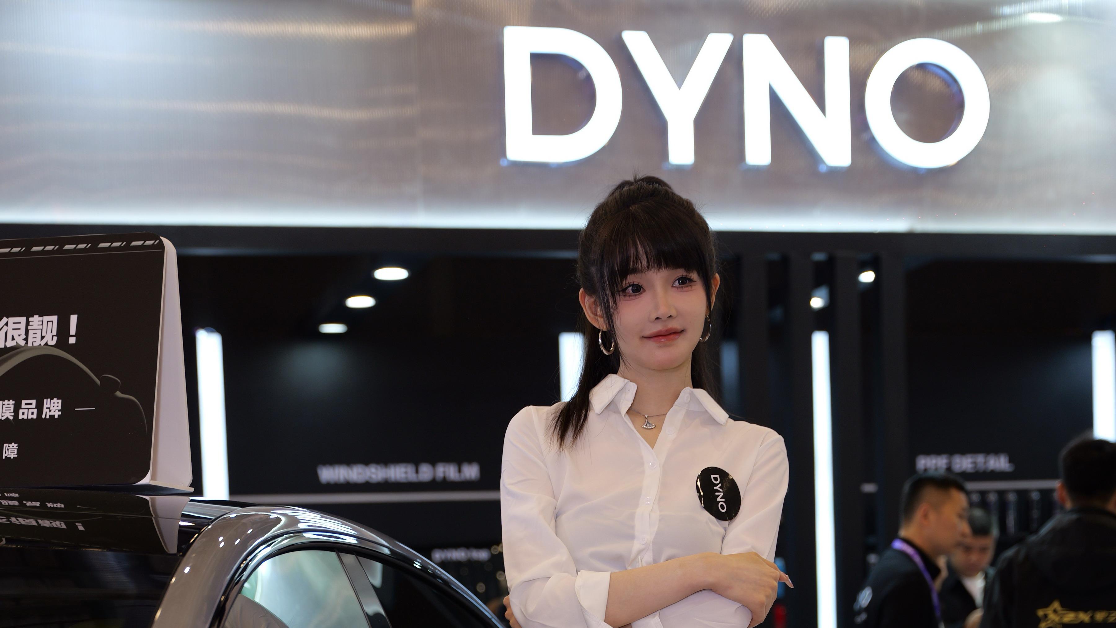 光影对决｜当黑S女神邂逅钢铁猛兽 （高清原图68P评论区）