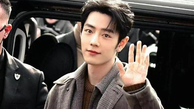 他为什么被黑？高泰宇退圈直播力挺肖战，揭开娱乐圈最扎心潜规则