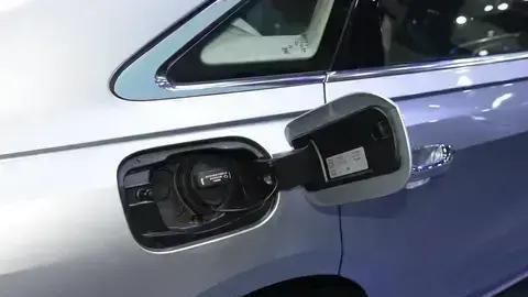 奥迪A8L 55 TFSI 旗舰型实测：百万级豪华车新标杆