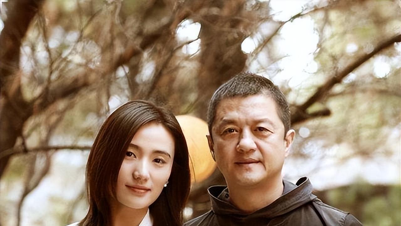 李亚鹏夫妇从大平层到水泥房，3岁女儿哭声中照见中年突围