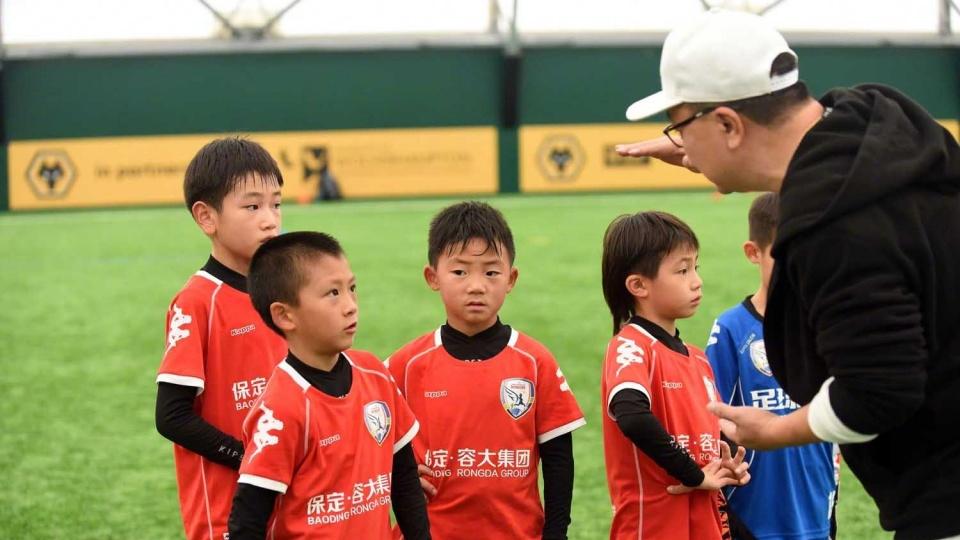 孙继海“索赔266万”争议未平，足协新规“一年一签”欲破青训困局