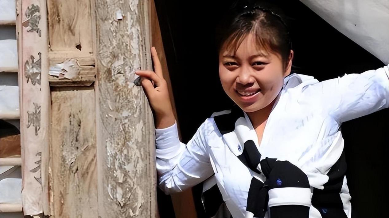 为走红花120万上星光大道，负债40万的崔苗，如今靠接商演生活