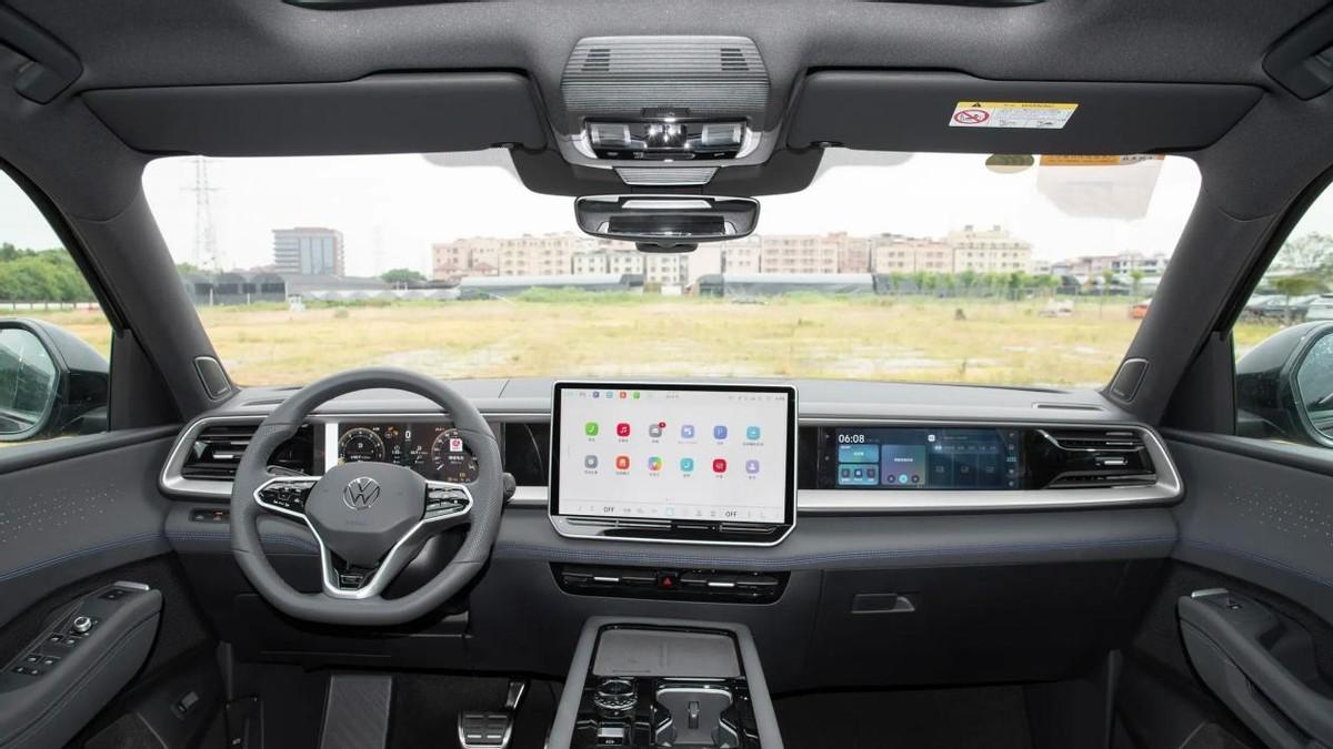 配第五代EA888+3块大屏，29.99万起，26款大众途昂Pro能买吗？