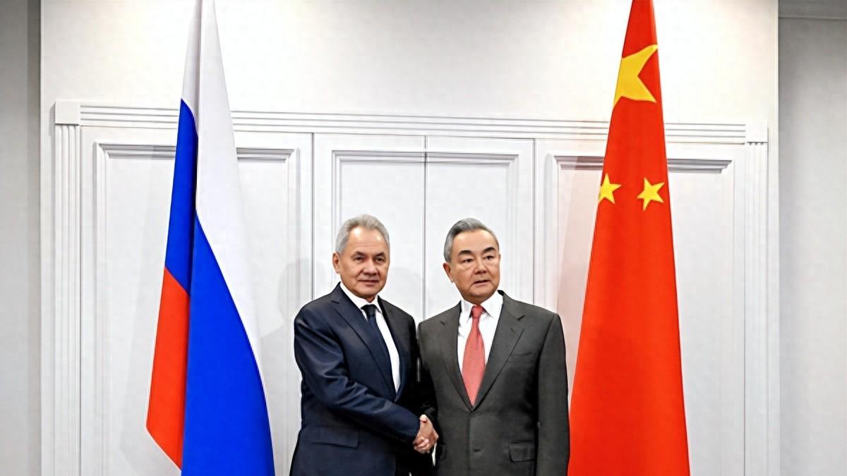 中俄就涉日问题战略对表，明确会联手，联合军事行动早已启动