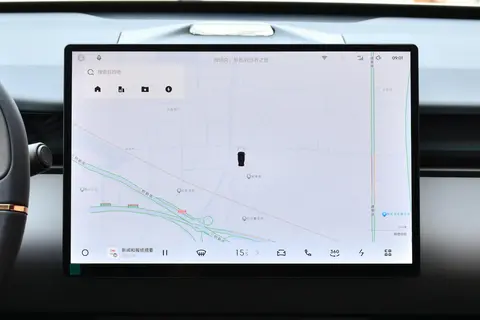 无框车门+流光尾翼，还有4.5C闪充？领克Z20值得考虑！