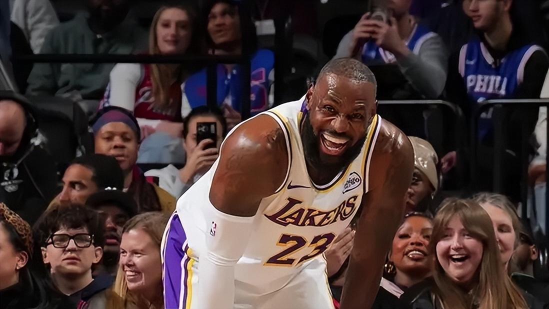 什么球员让詹姆斯如此夸赞：阻止他替补、教练组、安保都要一起上