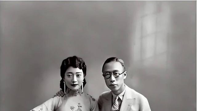 溥仪：被时代车轮狠狠碾压的末代皇帝，三次称帝又三次跌落尘埃