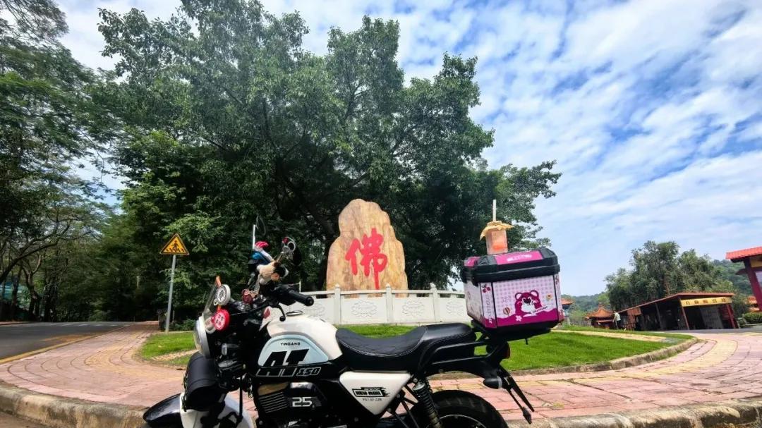 从电动车到摩托，我找到了城市骑行的“满分答案”