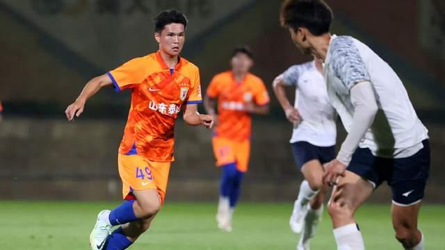 韩鹏末战有两个目标，泰山队冲击1500分 瓦科有点球接着罚 双星出战