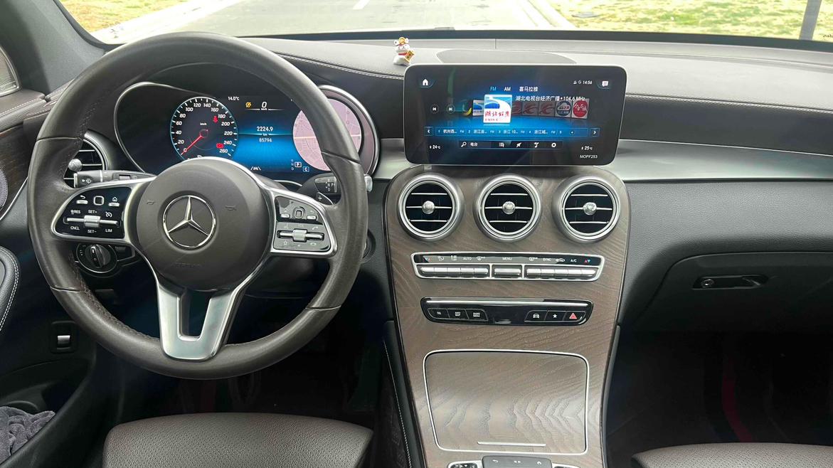 20款奔驰GLC300，8.5万公里，20万出头体验豪华SUV！