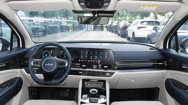 起亚狮铂拓界5.5代：全面进阶的智能SUV新标杆