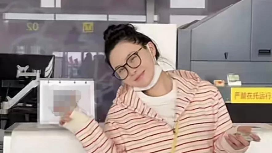 这就是赚钱的意义吧？张颖颖有钱后，在海南买别墅，带全家人去住