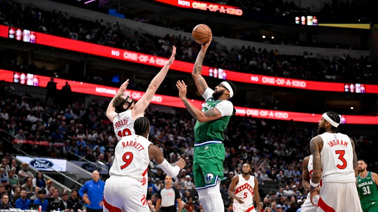 基德给足拉塞尔出场时间，独行侠队力克猛龙取得赛季首胜