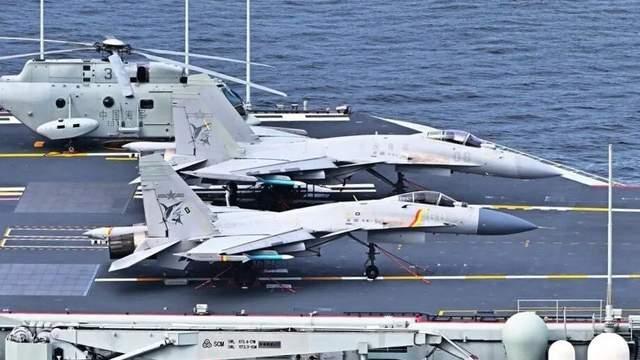辽宁舰继续北上，日本急调“航母”出港，歼15要和F35正面较量？