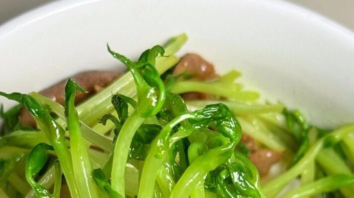 春季常吃家常菜，豆苗炒牛肉保姆级别详细做法