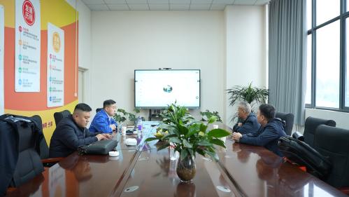 深化互信，共谋发展，欢迎客户到访纳维加特2号制造基地