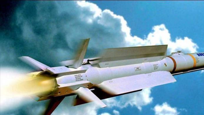 中国导弹库存惹争议，俄专家：半小时让敌人扛不住，为啥