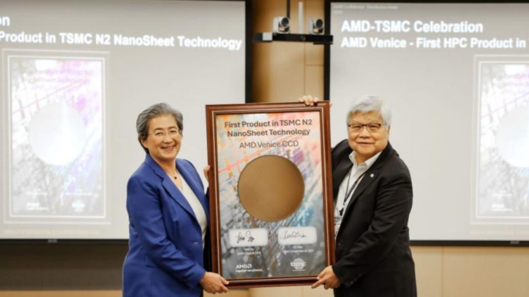 AMD CEO苏姿丰：2nm的Venice CPU和MI400 GPU明年推出！