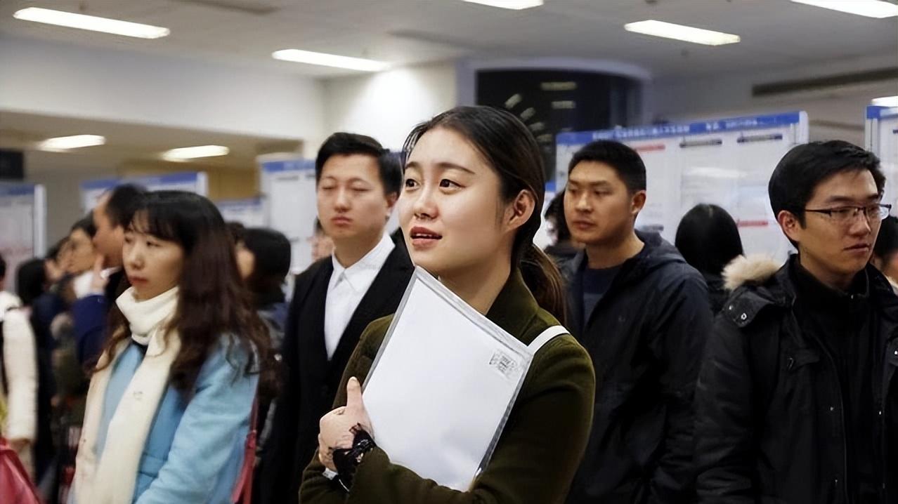 面试官：你可以接受前1年3000元工资吗？00后霸气回复，太解气了