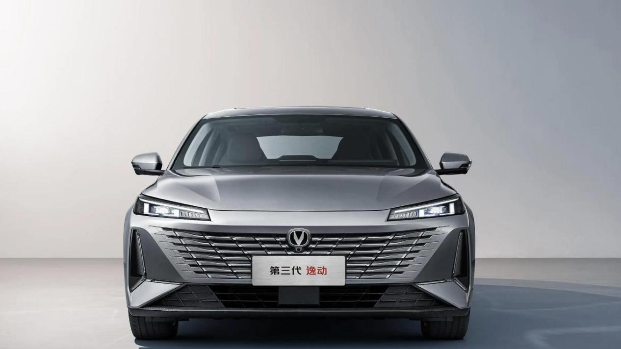 长安逸动PHEV：2765mm轴距+新蓝鲸动力平台+18.4kWh金钟罩大电池