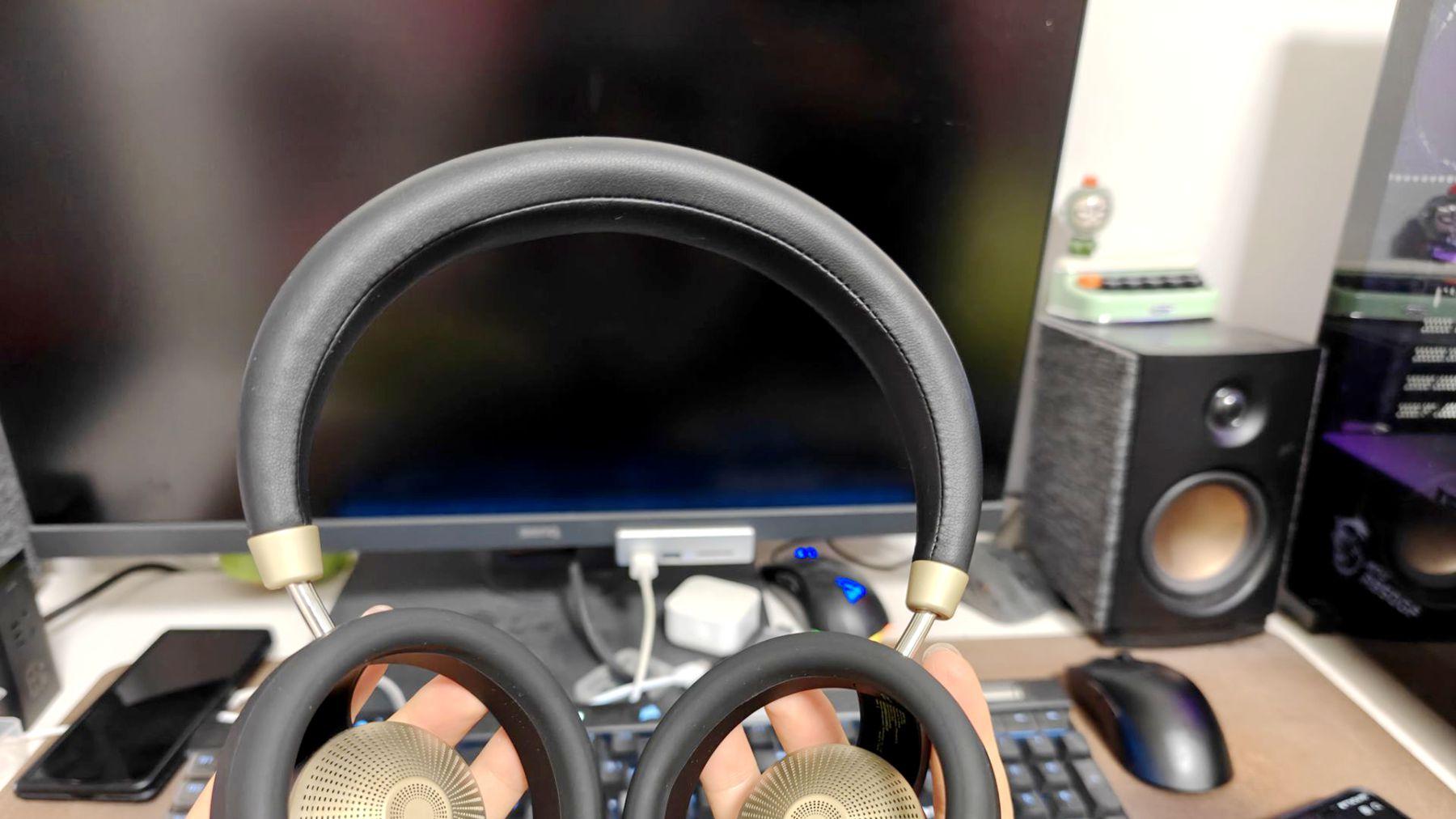 被头戴式耳机坑怕了？南卡 Bolt实测 2 周，舒适降噪+长续航 多场景无短板！