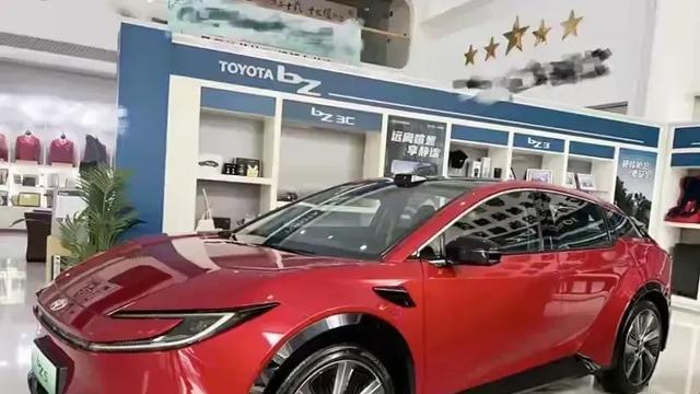 开了丰田bz5，才知道啥叫性价比天花板
