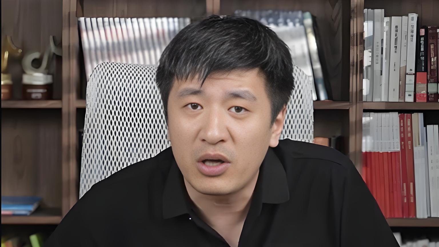 张雪峰到底有什么错