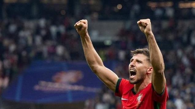 曼联引援B计划！3500万欧求购约克雷斯替补