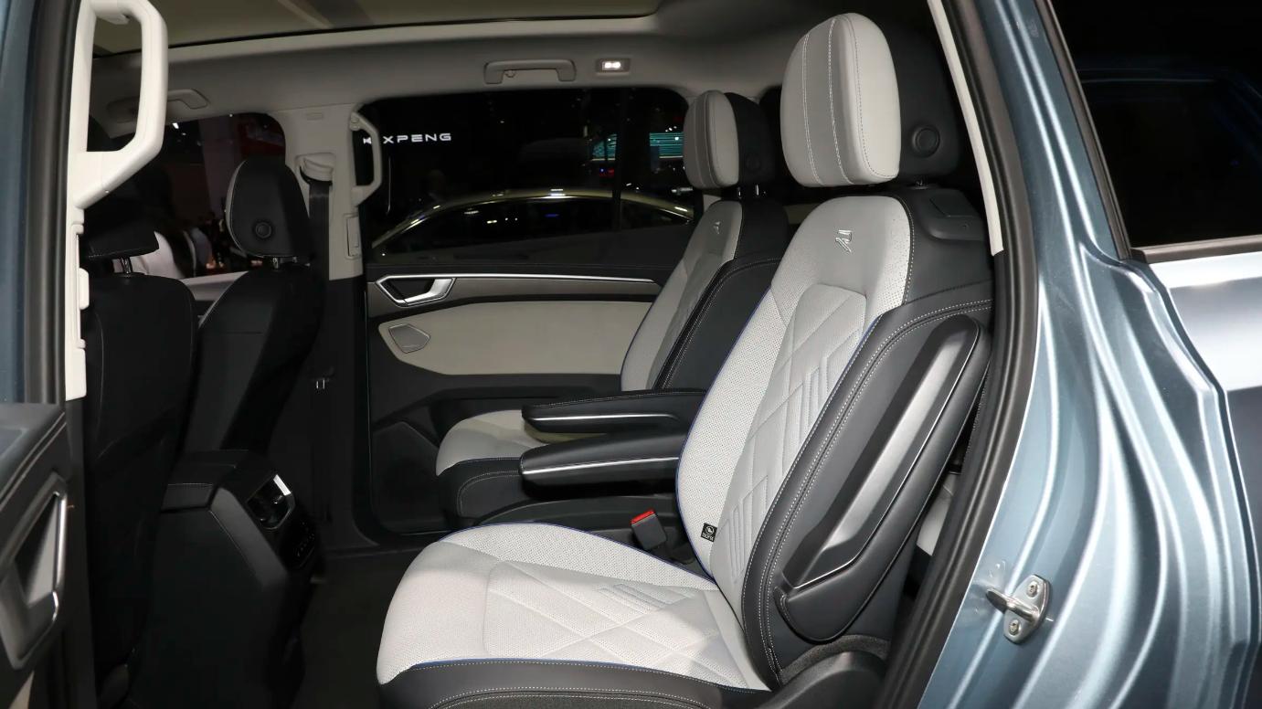 全新大众揽境，看齐自家兄弟途昂，272马力不挤牙膏，大七座实用