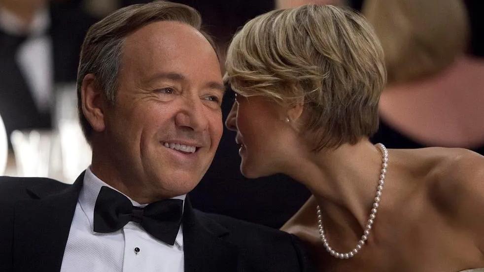 Netflix第一部顶级尺度神作，太炸裂了！