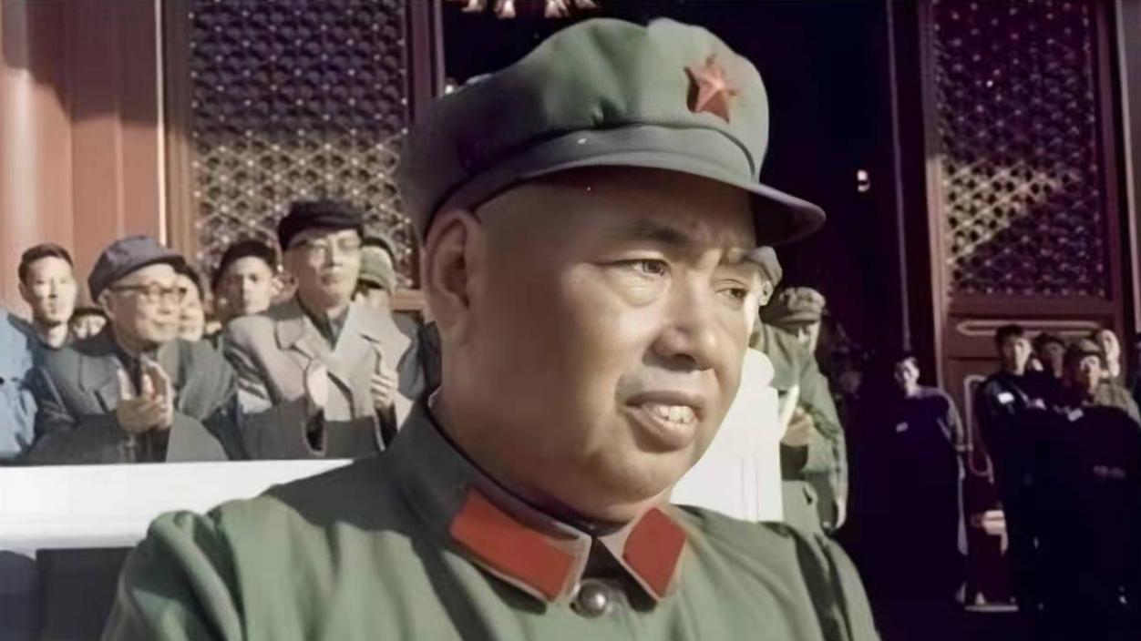 1976年，许世友坐飞机去北京，催了3次，机长不起飞，非要再等等