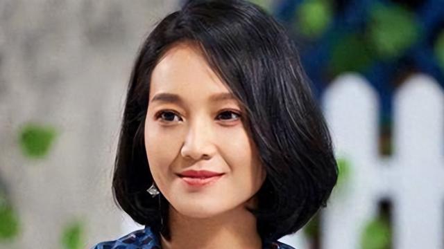 出来混迟早要还！骗朱丹1600万让她倾家荡产，被曝光后成过街老鼠
