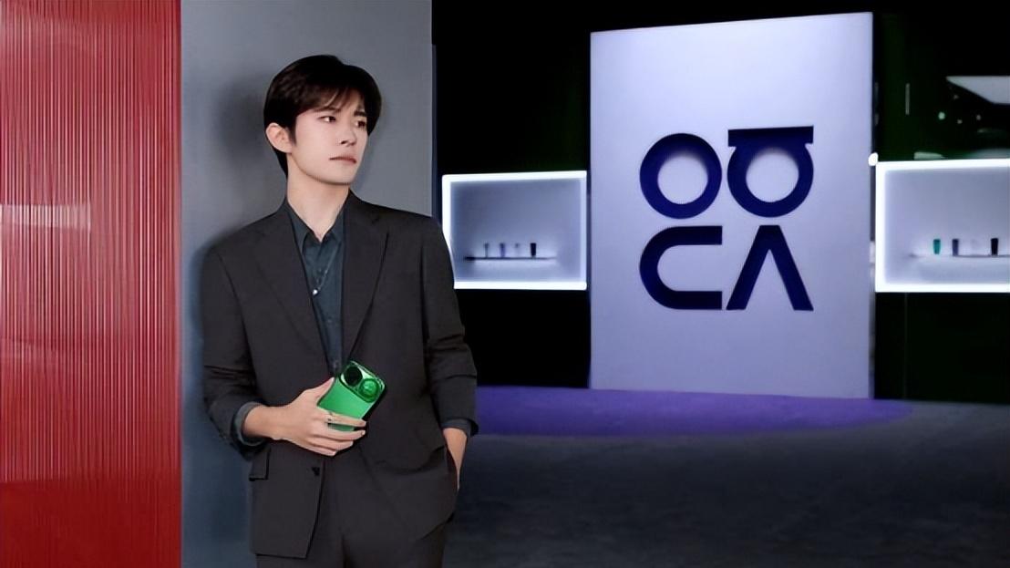 nova 15系列加量不加价：红枫镜头+鸿蒙AI体验性价比拉满